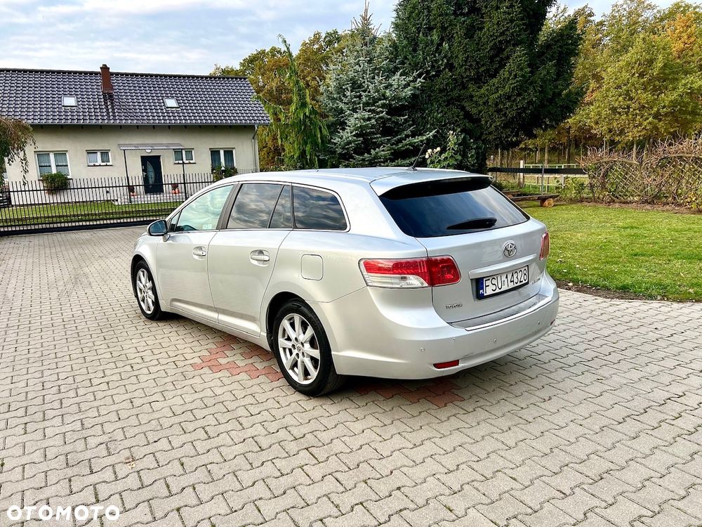 Toyota Avensis 2.2 D-4D Premium - 7
