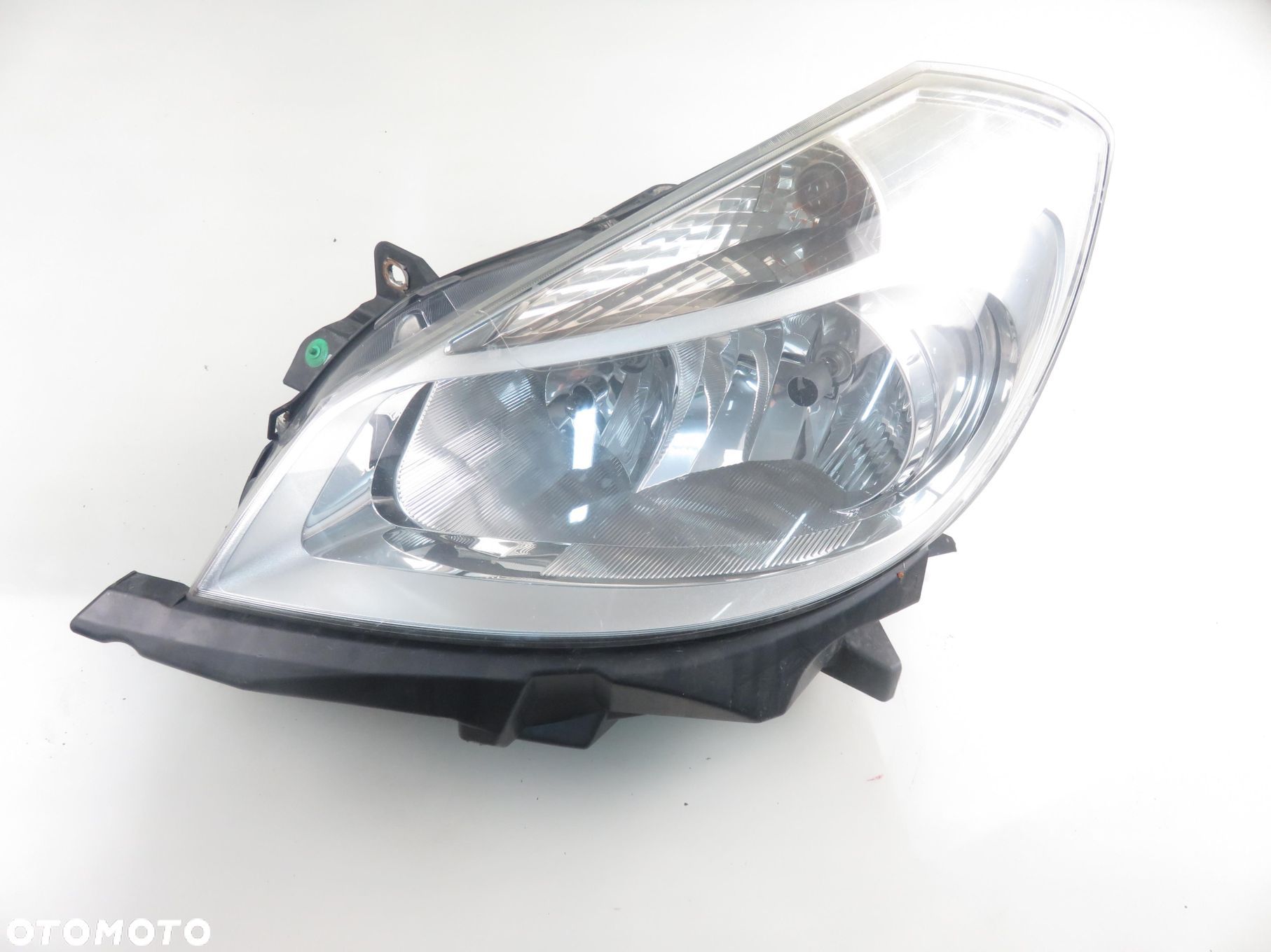 LAMPA LEWA PRZEDNIA RENAULT CLIO III 8200459824 - 1