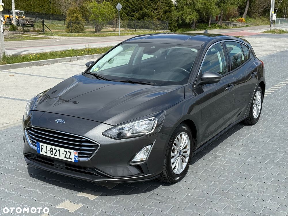 Ford Focus 1.5 EcoBlue Start-Stopp-System TITANIUM DESIGN - 11