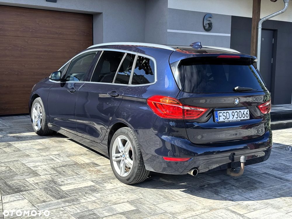 BMW Seria 2 218d - 3