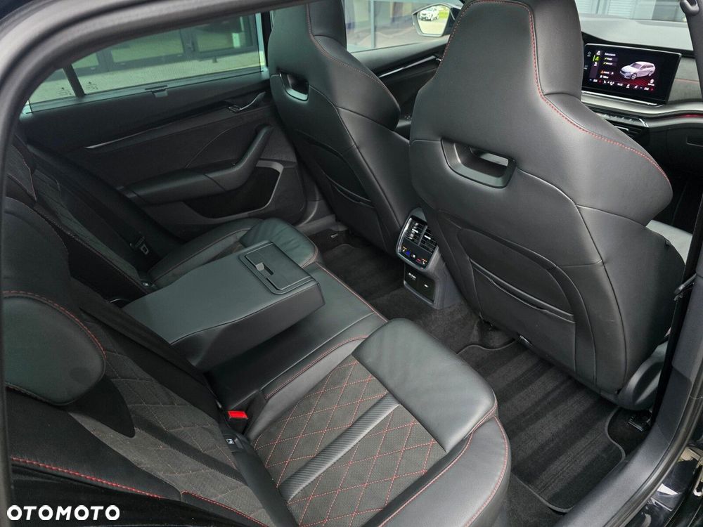 Skoda Octavia 2.0 TDI RS DSG - 21