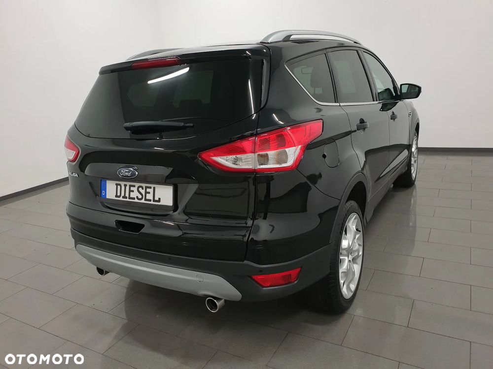 Ford Kuga - 32