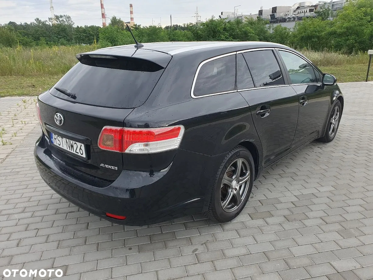 Toyota Avensis 2.2 D-4D 2010 - 4
