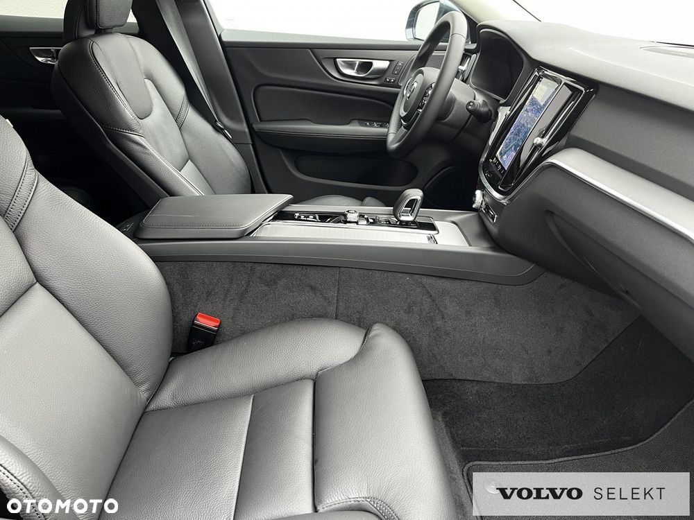 Volvo V60 Cross Country - 30