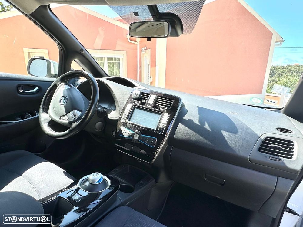 Nissan Leaf 30 kWh (c/ Bateria) Acenta - 11