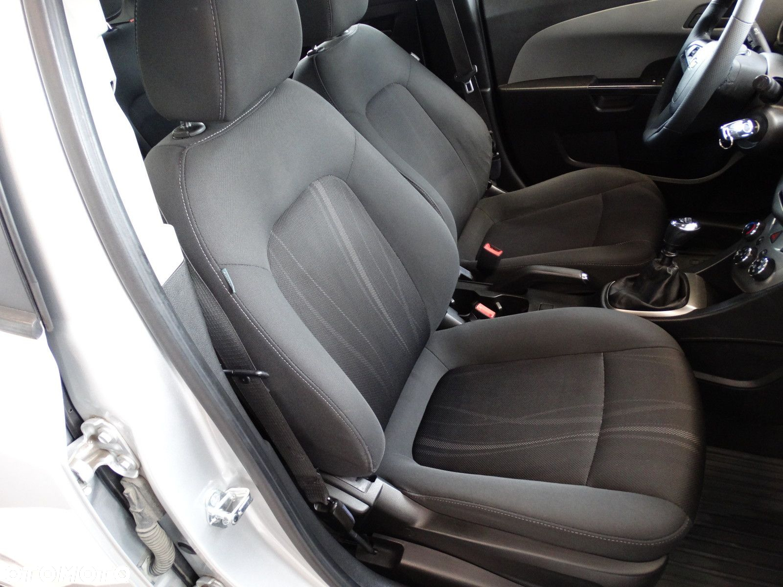 Chevrolet Aveo - 17