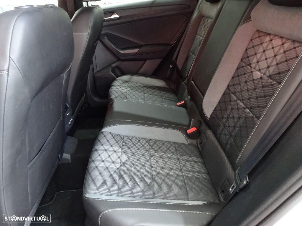 VW T-Roc 2.0 TDI R-Line DSG - 17