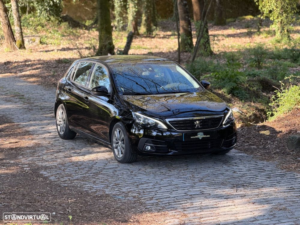 Peugeot 308 1.2 PureTech Allure EAT8 - 31