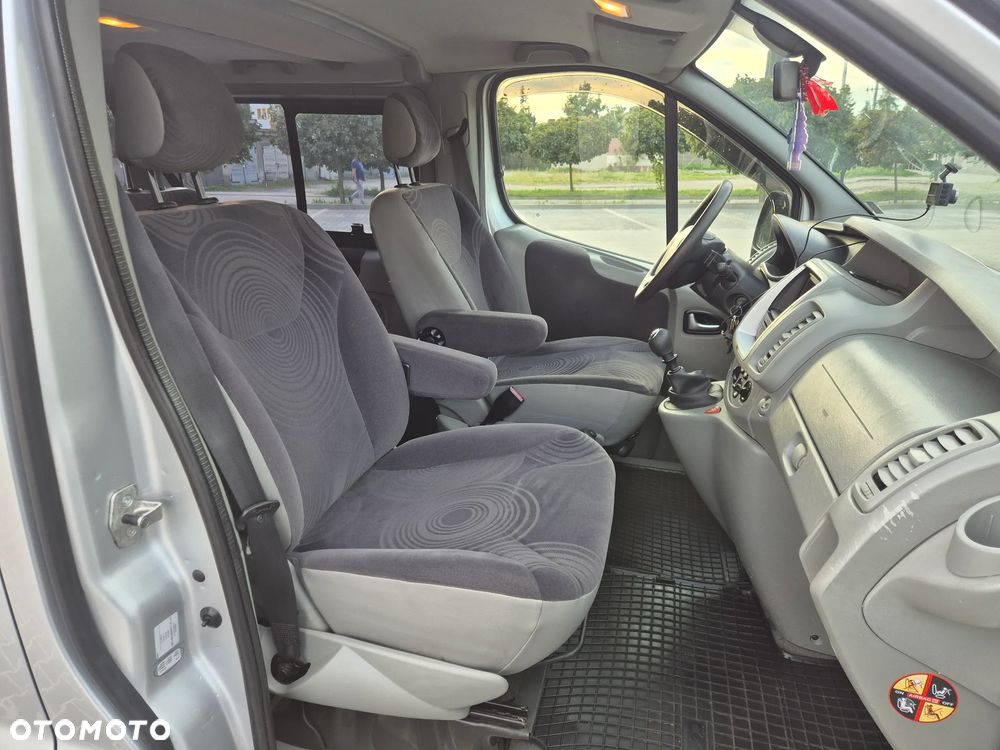 Renault Trafic - 12