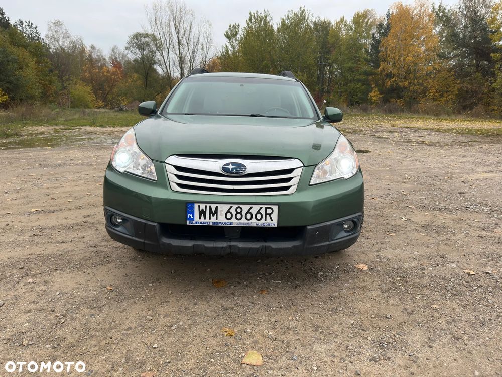 Subaru Outback 2010 photo 3