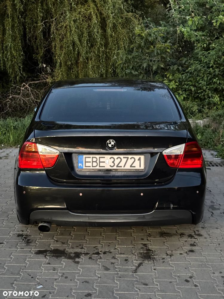 BMW Seria 3 318i - 4