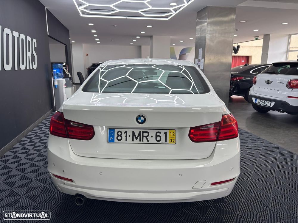 BMW 320 d EfficientDynamics Auto Line Sport - 7