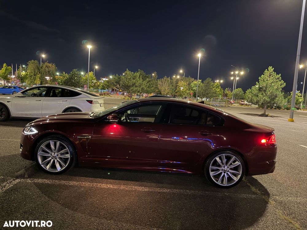 Jaguar XF 3.0 AWD Premium Luxury - 3