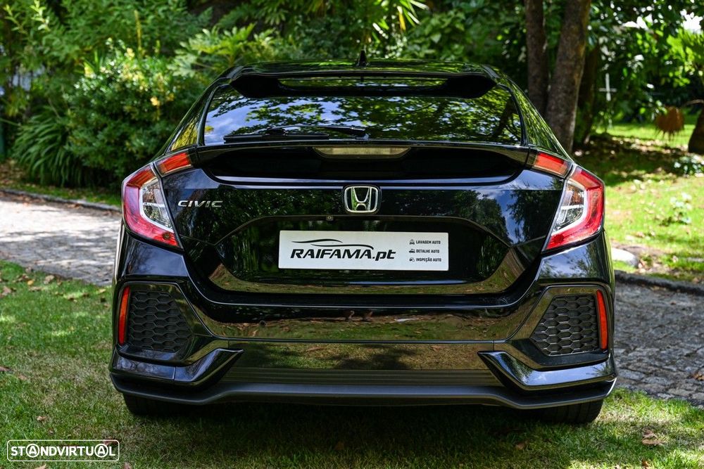 Honda Civic 1.0 i-VTEC Executive - 13