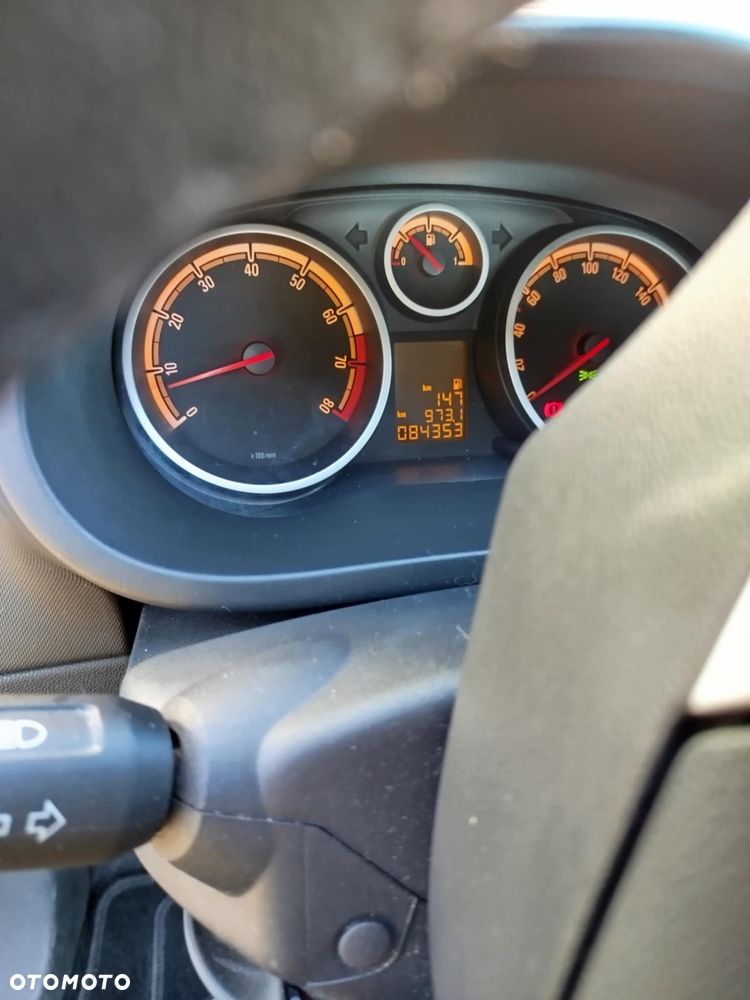 Opel Corsa 1.4 16V Active - 6