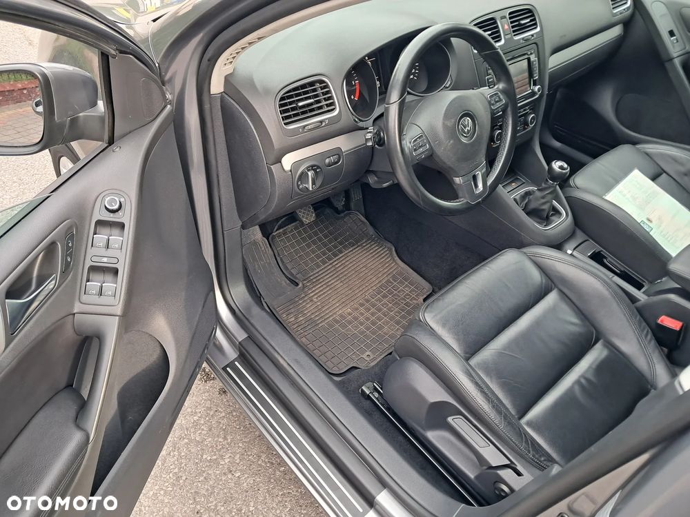 Volkswagen Golf 2.0 TDI DPF Highline - 10