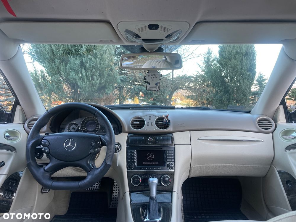 Mercedes-Benz CLK - 11