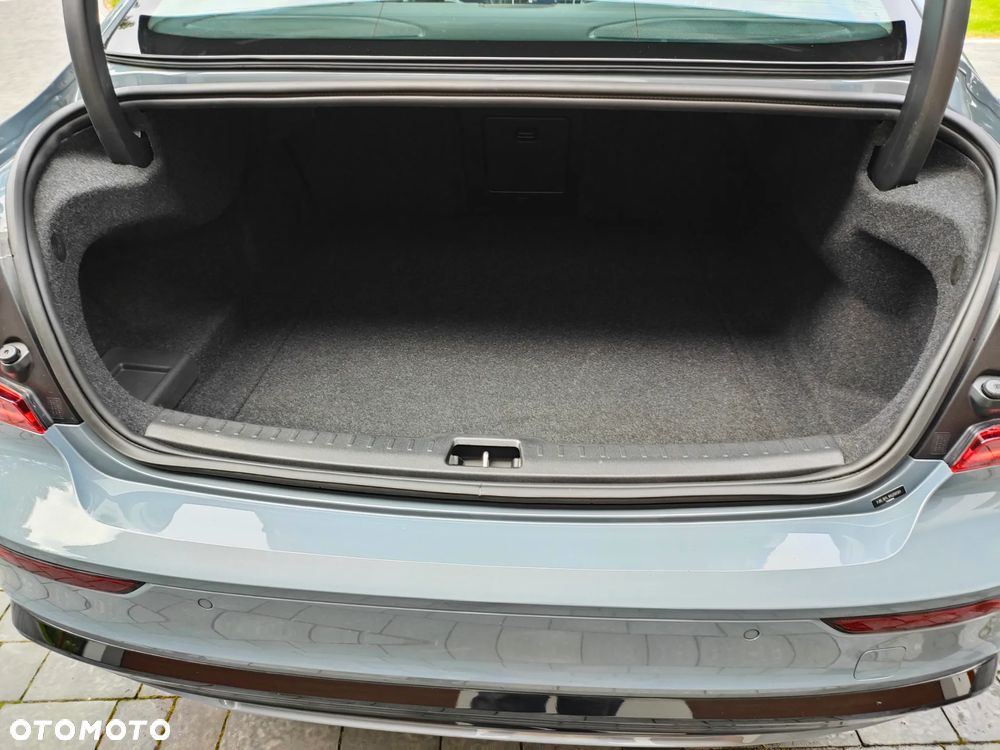 Volvo S60 B5 B AWD Plus Dark - 16