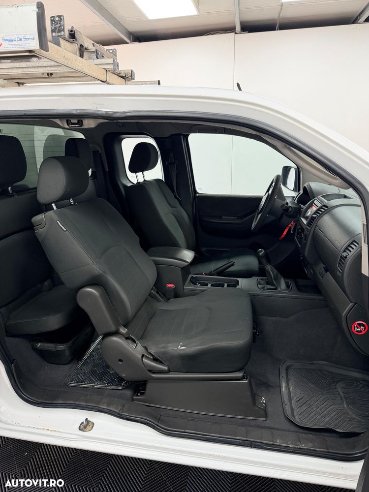 Nissan Navara 2.5 dCi King Cab XE - 26