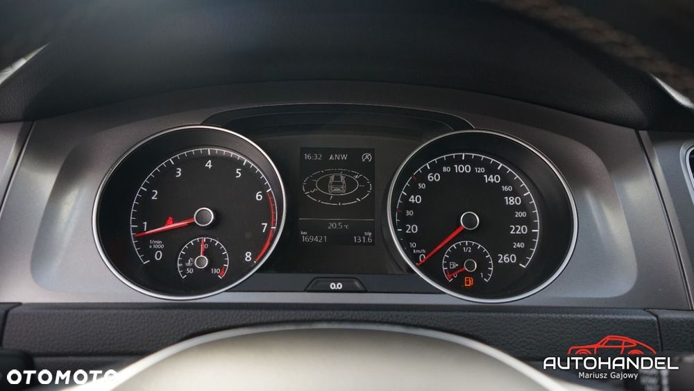 Volkswagen Golf - 12