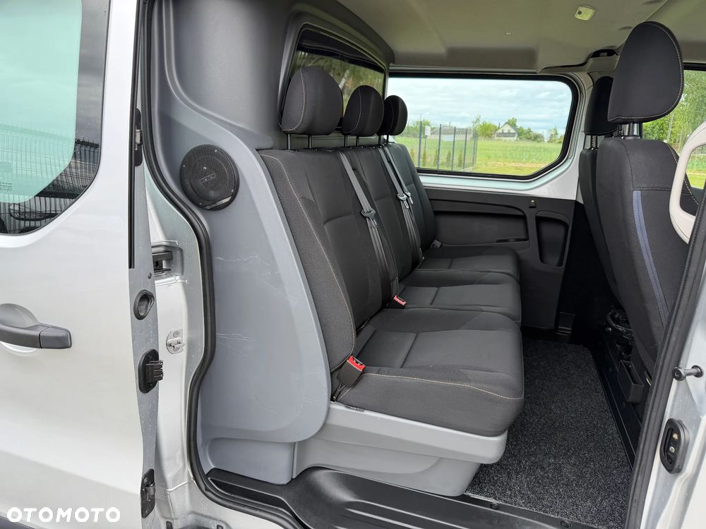 Renault Trafic - 12