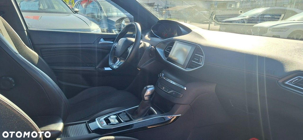 Peugeot 308 - 12