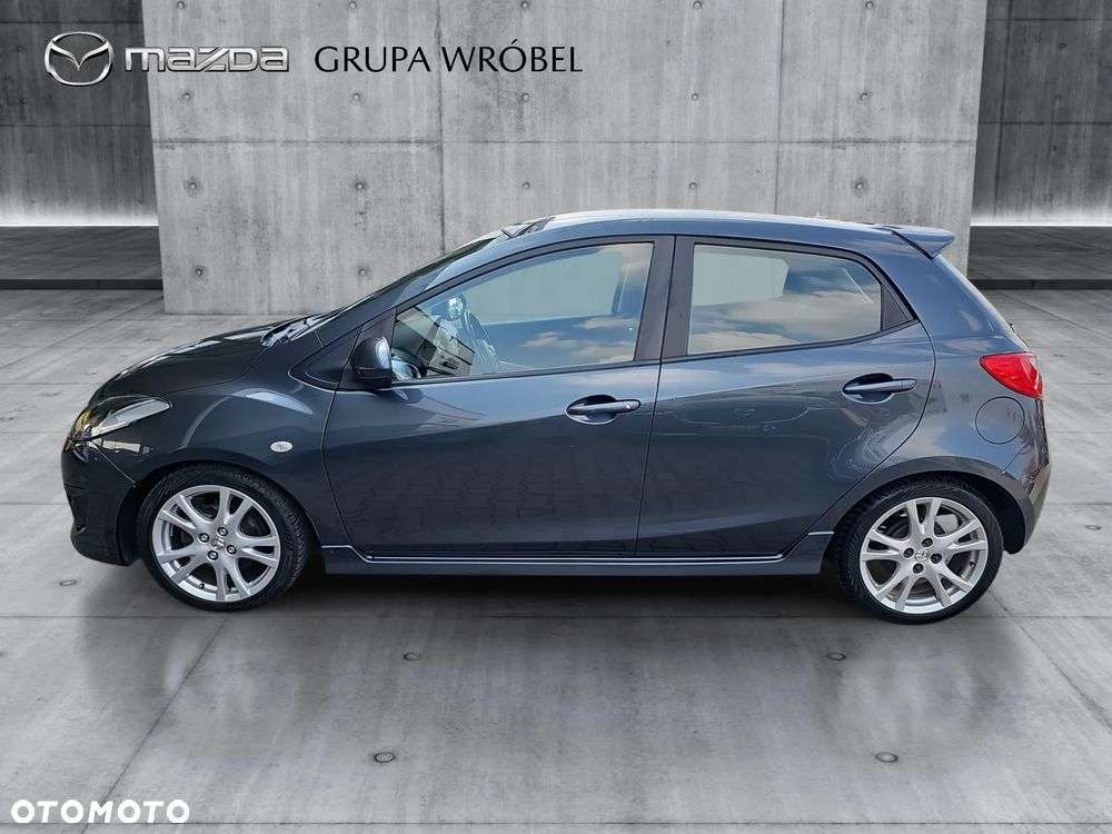 Mazda 2 - 8