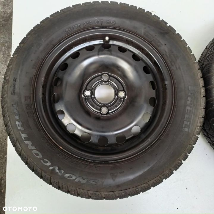 Koła 4x100 14 Vw Up Pirelli 6mm (E5109) - 3