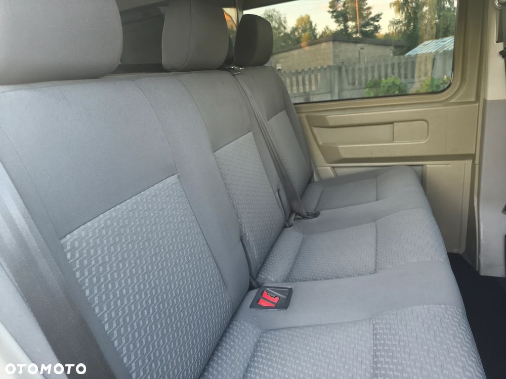 Volkswagen Transporter - 27