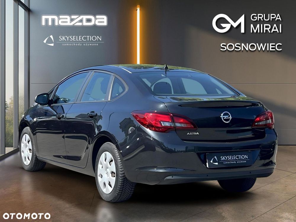Opel Astra - 4