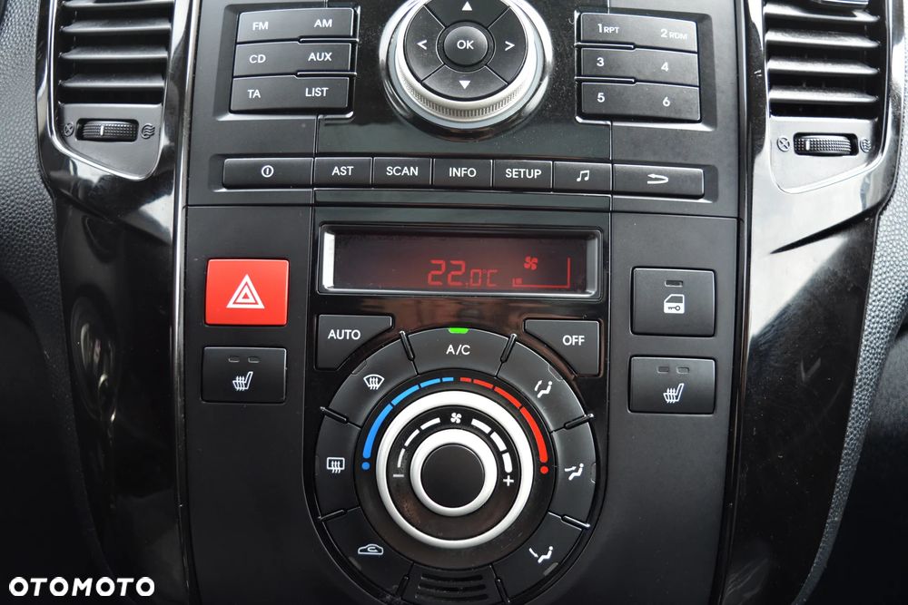 Kia Venga 1.4 CVVT Titanium Collection - 19