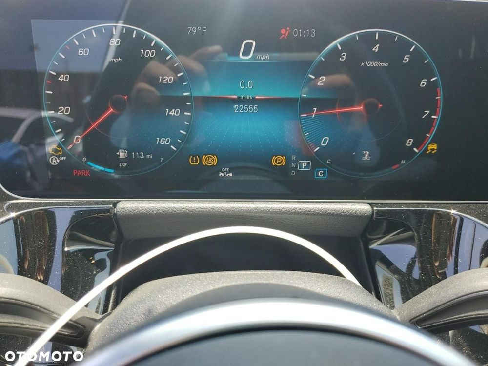 Mercedes-Benz GLA - 15