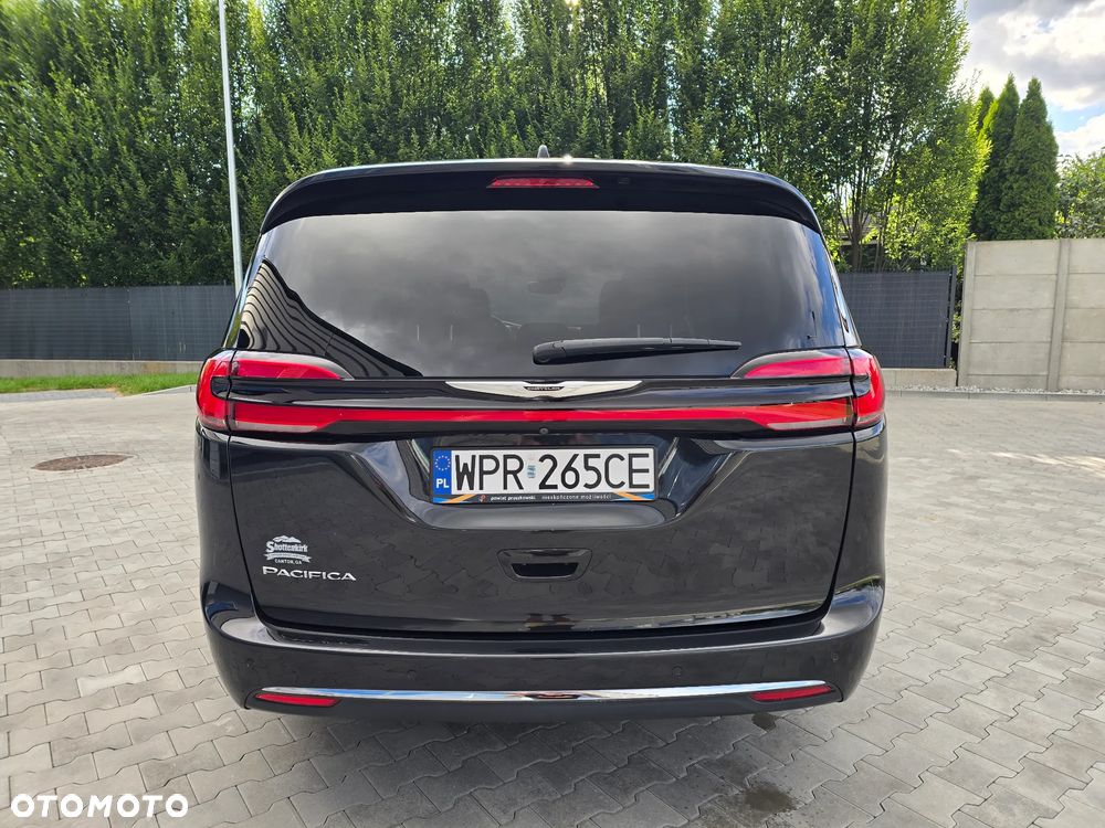 Chrysler Pacifica - 8