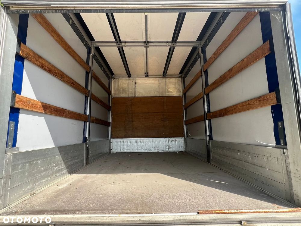 Volkswagen Crafter - 10