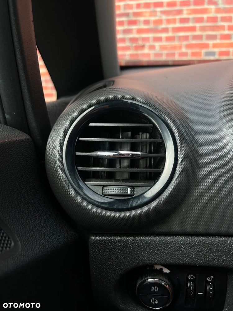 Opel Corsa - 21