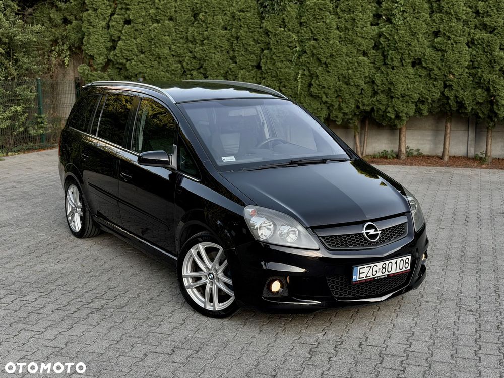 Opel Zafira 2.0 T OPC - 1