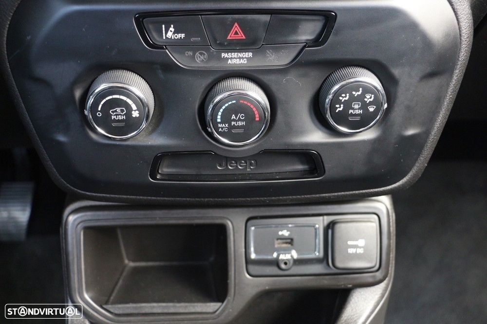 Jeep Renegade 1.0 T Sport - 31