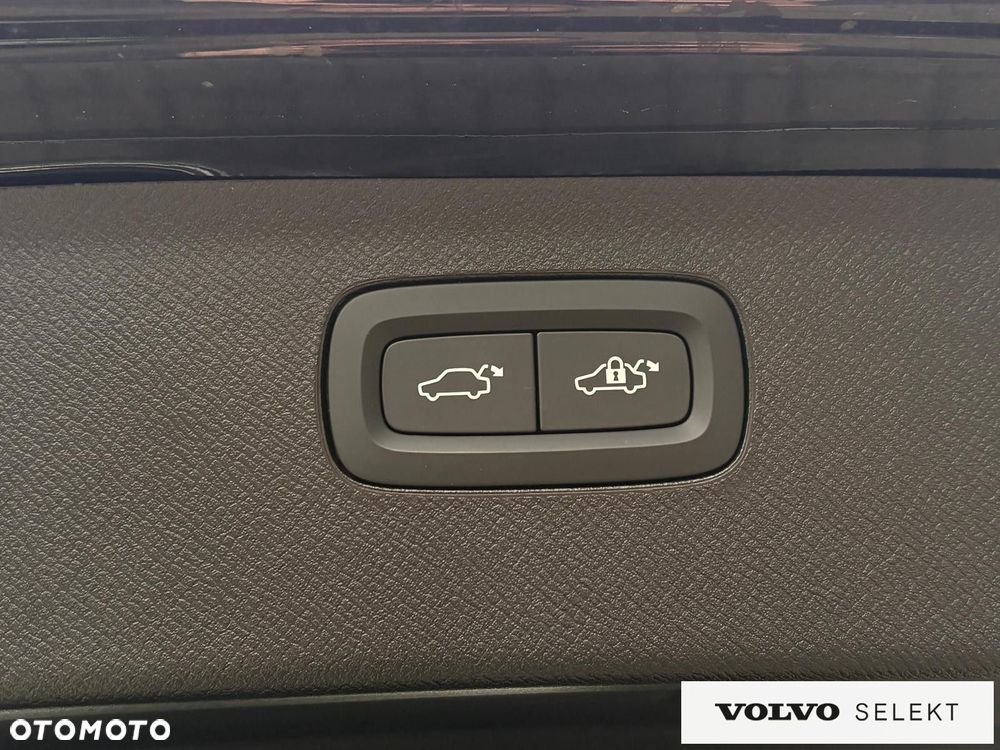 Volvo XC 90 - 13