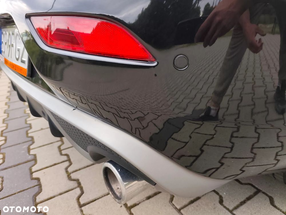 Volvo V40 D2 R Design - 15
