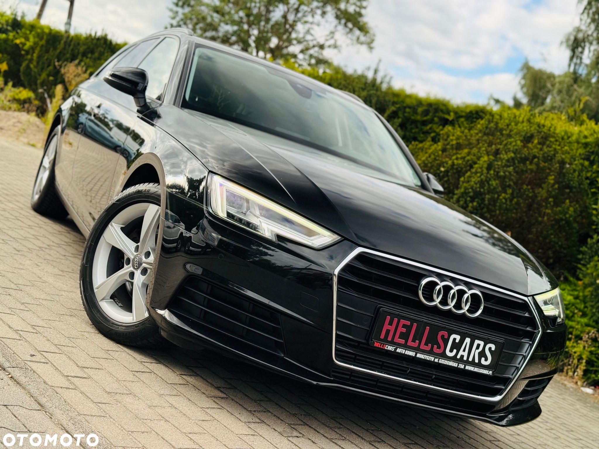 Audi A4 - 1