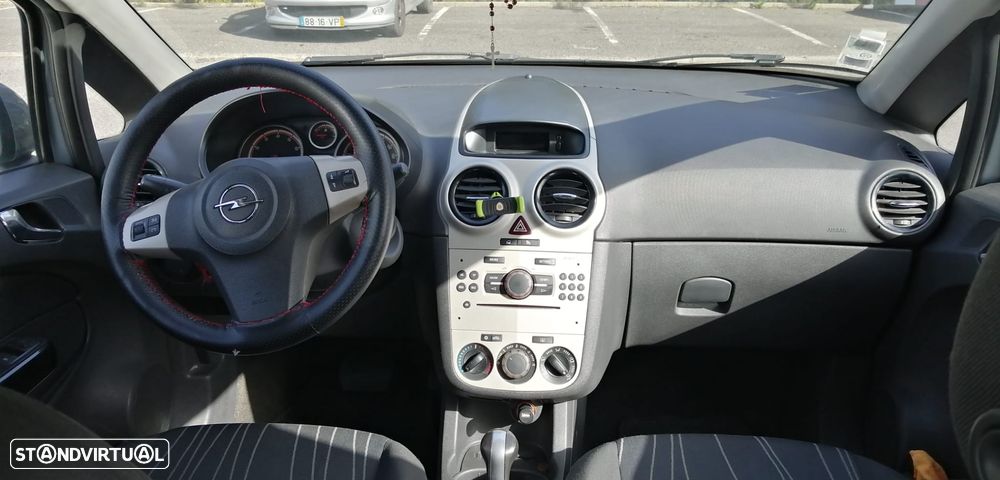 Opel Corsa 1.2 Enjoy Easytronic - 3