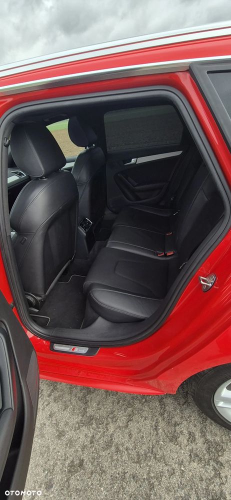 Audi A4 Avant 2.0 TDI - 9