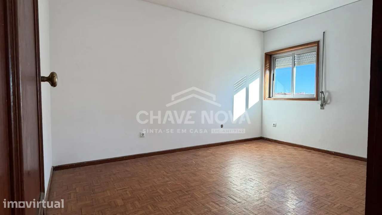 Apartamento T3 em Oliveira do Douro - Grande imagem: 2/18