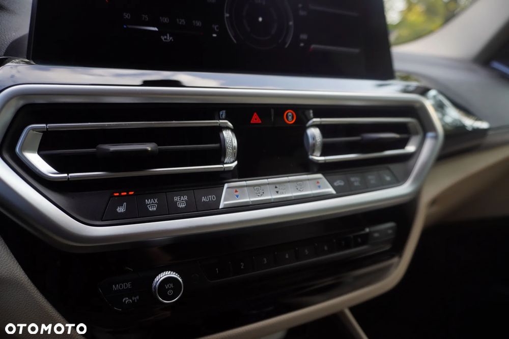 BMW X3 sDrive18d - 16