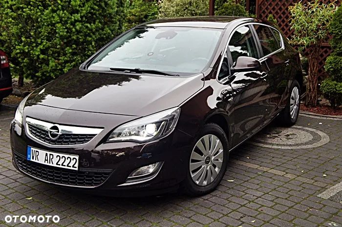 Opel Astra 2.0 CDTI Exklusiv - 1