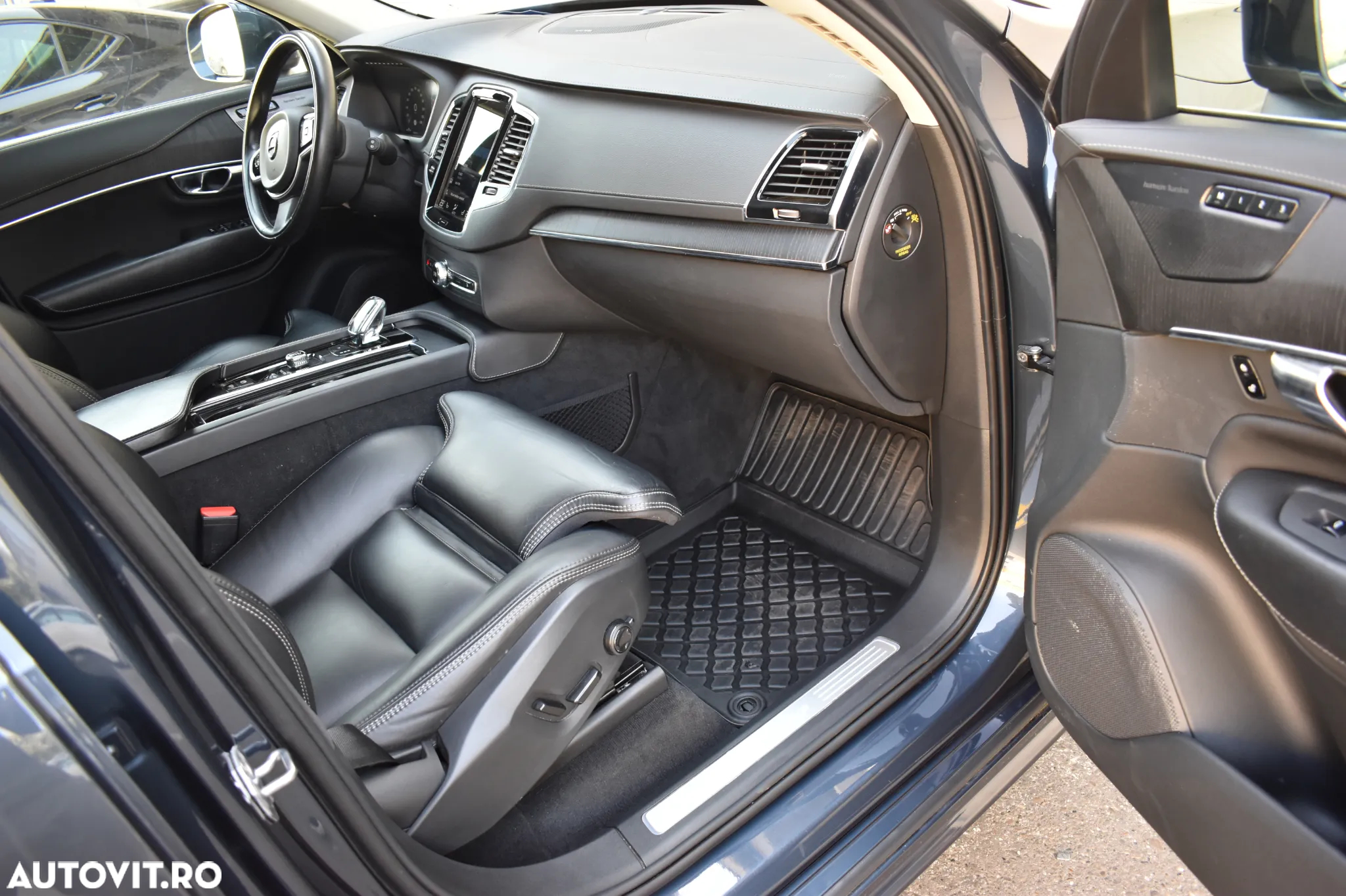 Volvo XC 90 B5 MHEV AWD 5 locuri Momentum - 22