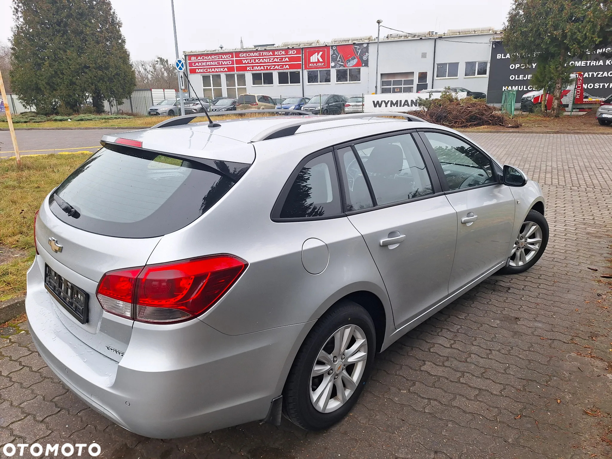 Chevrolet Cruze 1.8 LS+ - 3