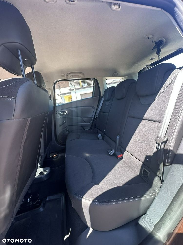 Renault Clio - 19