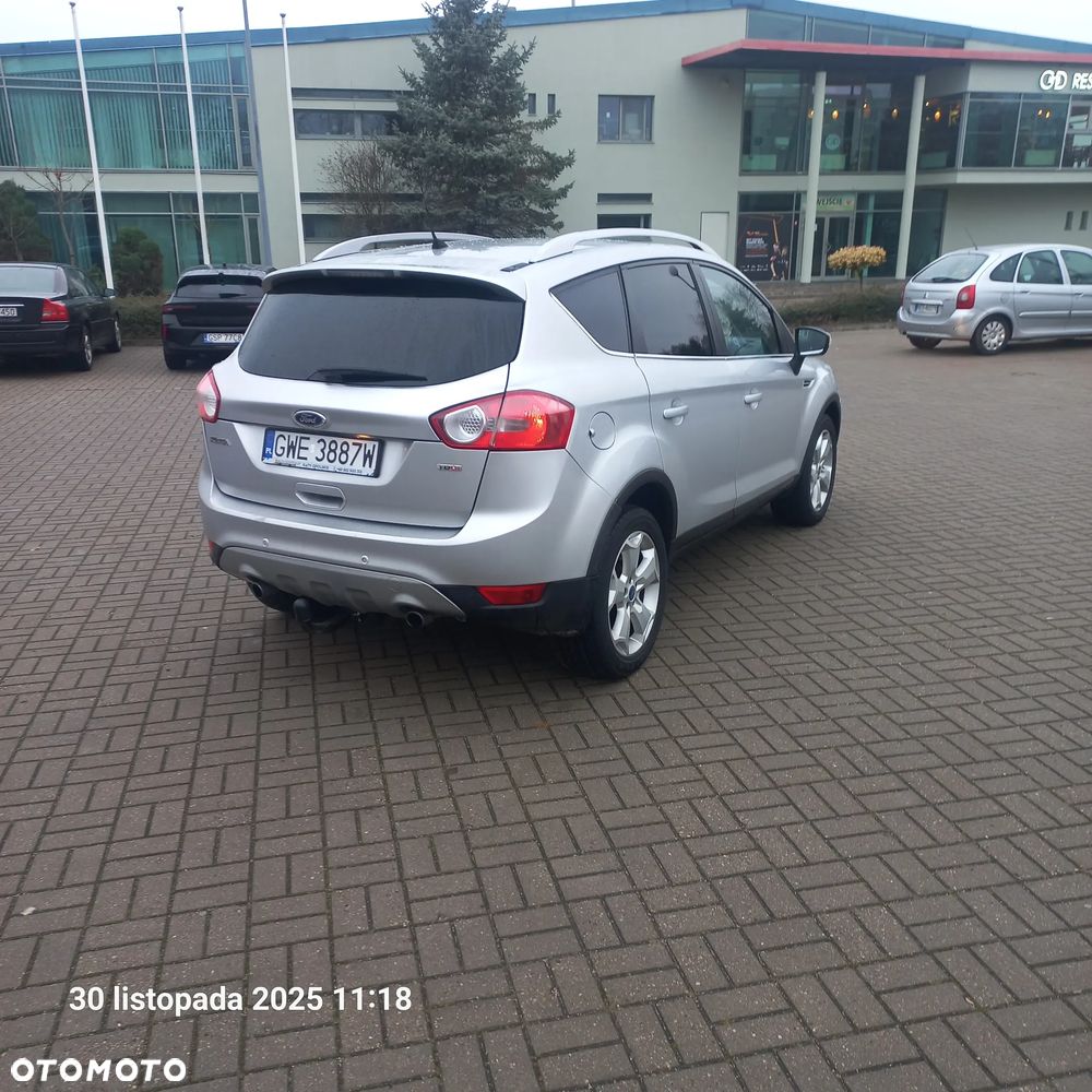 Ford Kuga 2.0 TDCi Titanium FWD - 12