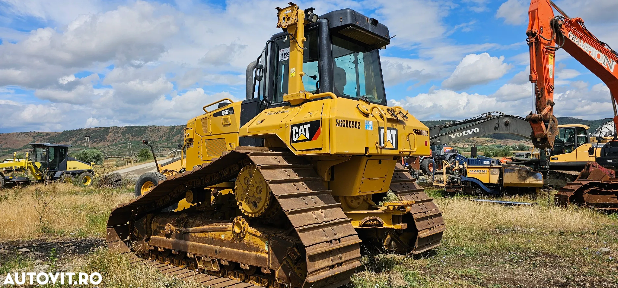 Caterpillar CAT D6N LGP Buldozer - 5